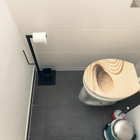 Milky Way Top Floor 2-Bedroom Apartment Air Condition Vienna Exterior photo
