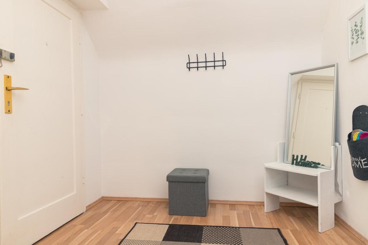 Milky Way Floor 2-bedroom Air Condition * Vienna