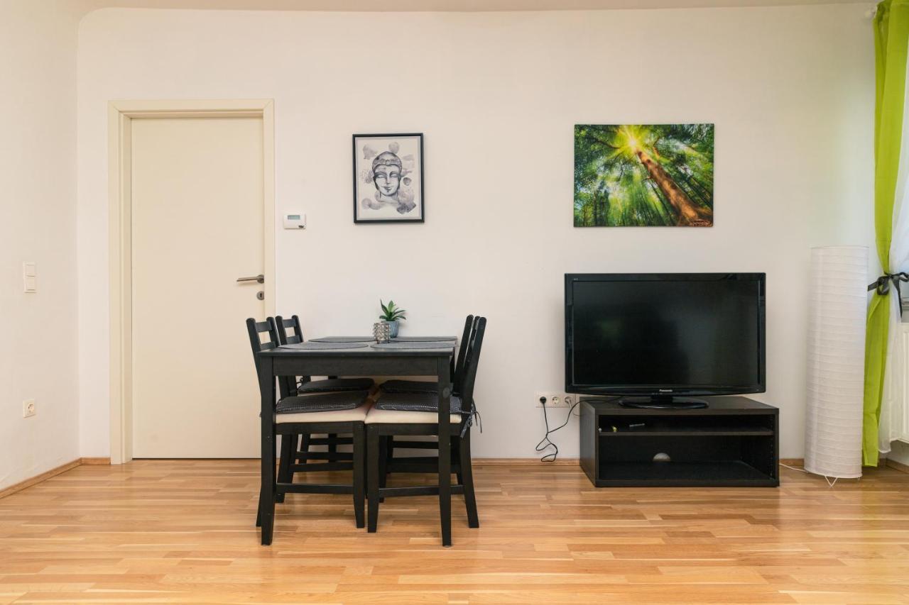 Milky Way Floor 2-bedroom Air Condition Apartment Vienna