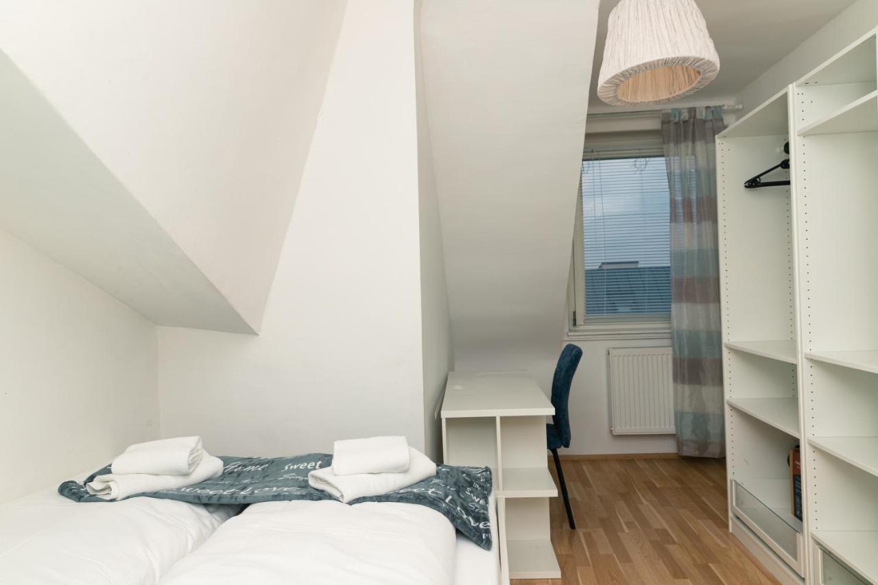 Milky Way Floor 2-bedroom Air Condition